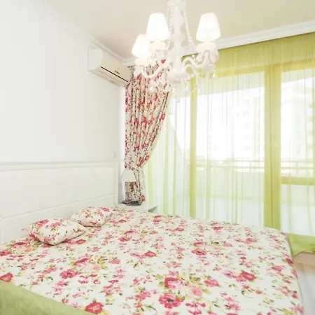 Апартамент Dom-el Real Amphora