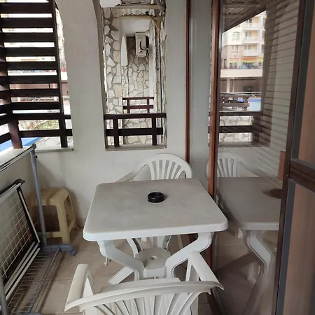 Apartment Dom-el Real Amphora Sveti Vlas