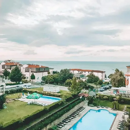Apartament Dom-el Real Amphora Święty Włas